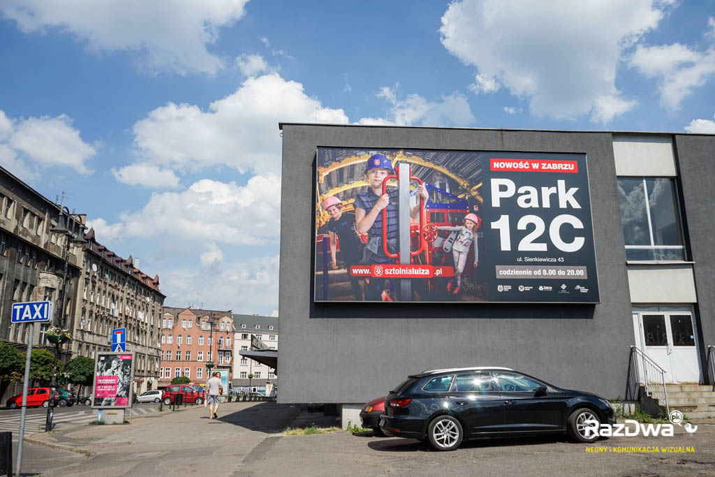 park-12-c-backlight-pkp-zabrze-reklama-wielkoformatowa-1