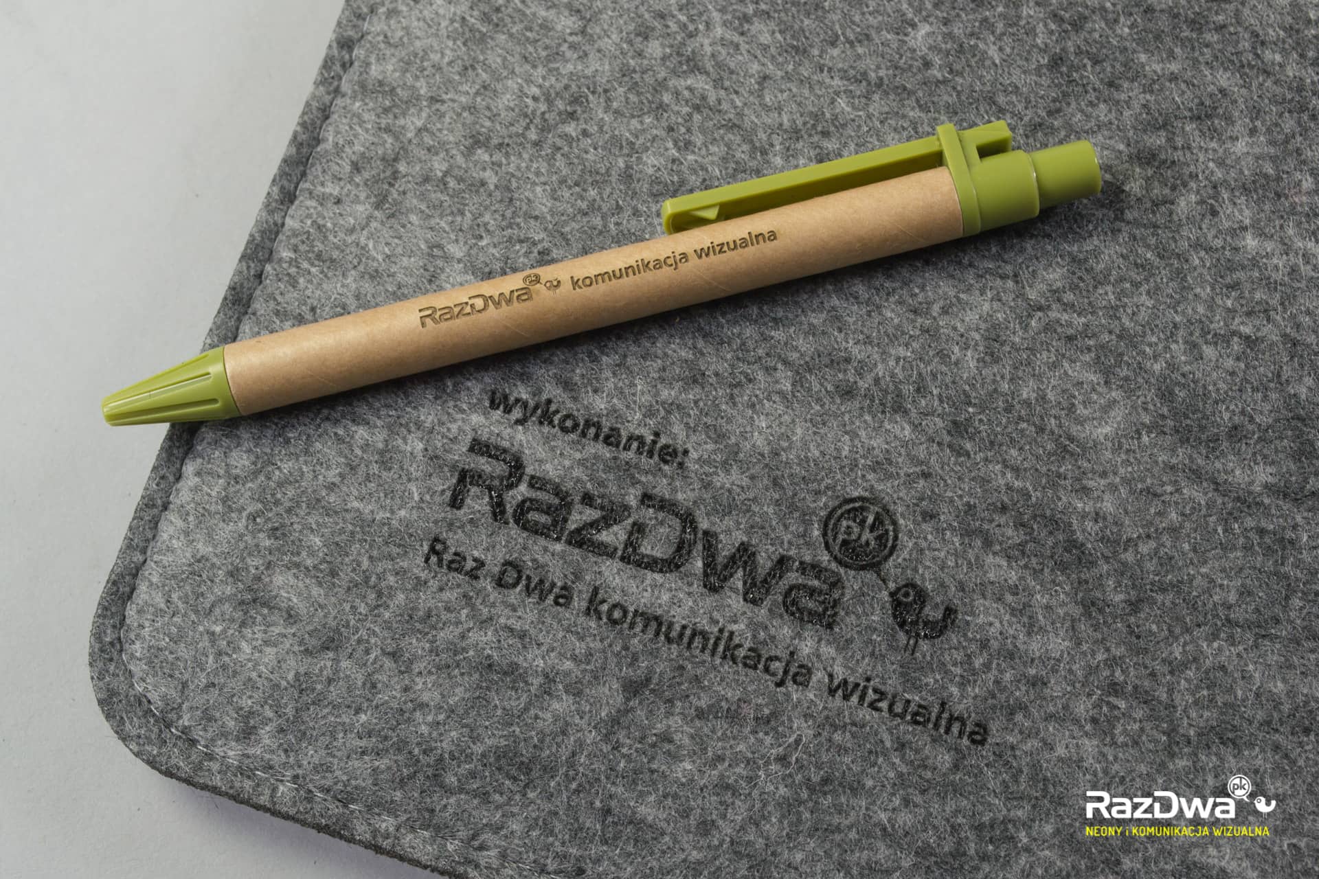 RazDwa-filc-grawer-laser-08-min