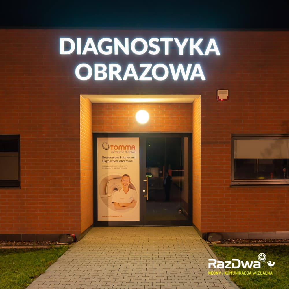 litery-na-dachu-logo-klinika-nieborowice-10-min