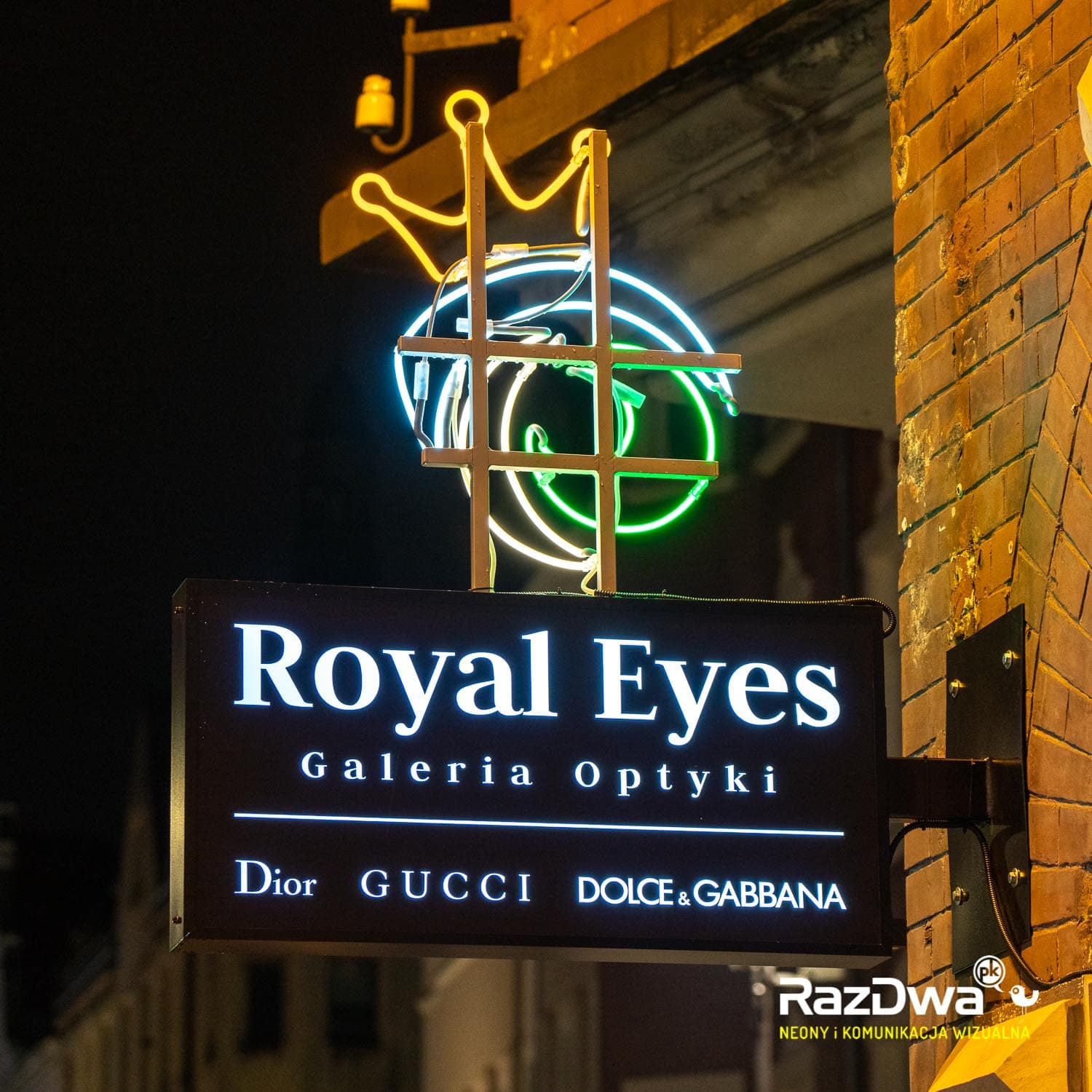 neon-gliwice-zwyciestwa-rynek-optyk-royal-eyes-05