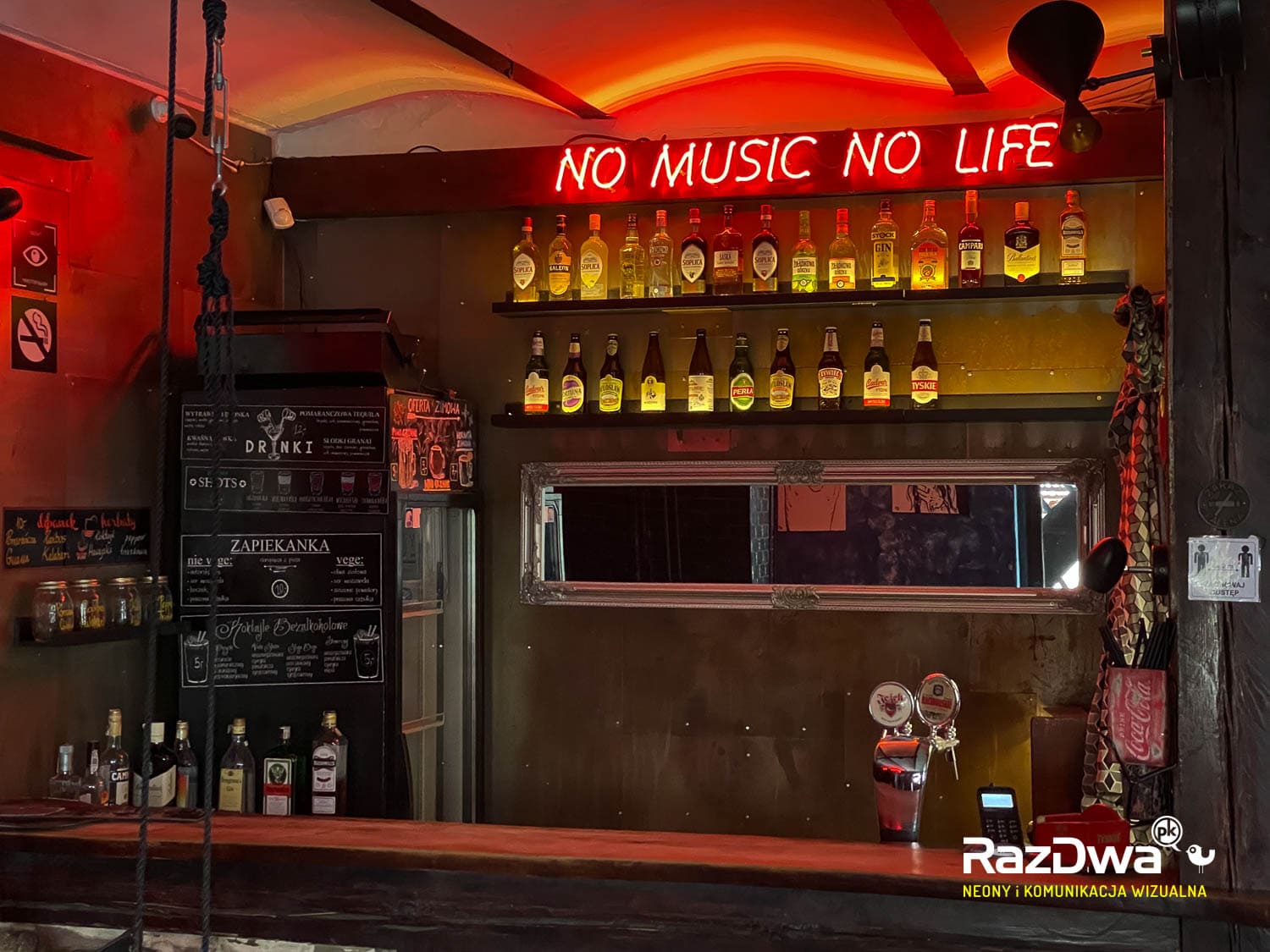 neon-pub-brama-zabrze-no-music-no-life-10